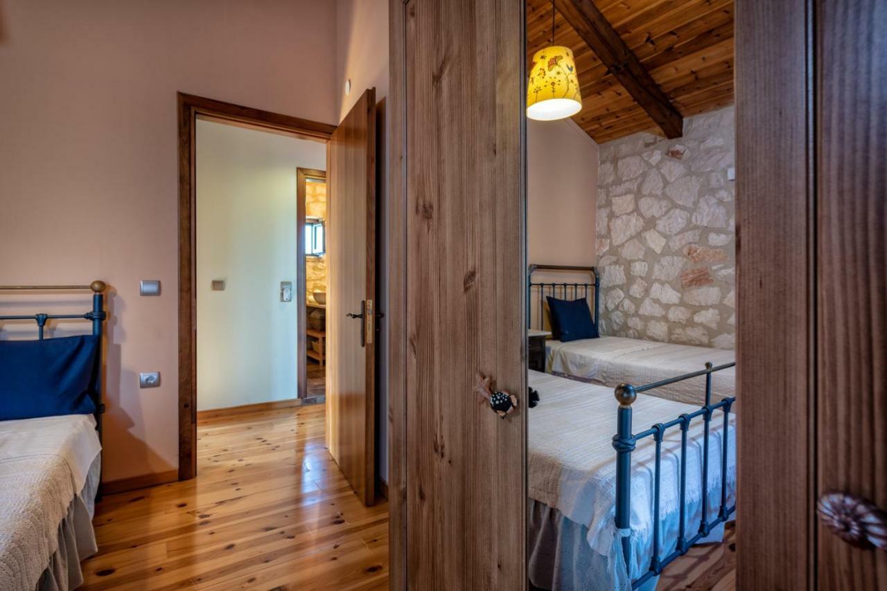 Orfeas Villa Meson Yerakarion Экстерьер фото