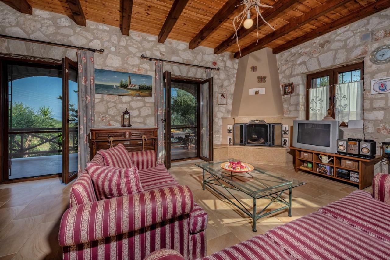 Orfeas Villa Meson Yerakarion Экстерьер фото