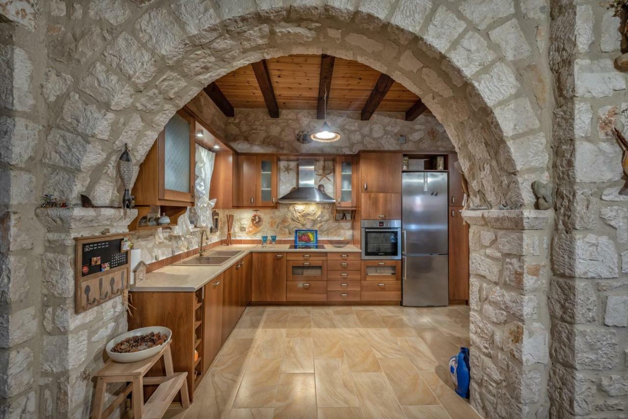 Orfeas Villa Meson Yerakarion Экстерьер фото